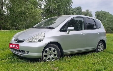 Honda Fit III, 2002 год, 555 000 рублей, 3 фотография