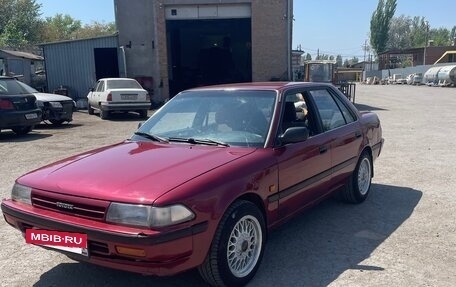 Toyota Carina, 1988 год, 225 000 рублей, 2 фотография