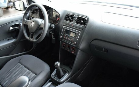 Volkswagen Polo VI (EU Market), 2019 год, 1 280 000 рублей, 14 фотография