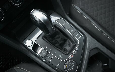 Volkswagen Tiguan II, 2018 год, 2 849 000 рублей, 17 фотография