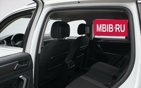 Volkswagen Tiguan II, 2018 год, 2 849 000 рублей, 12 фотография