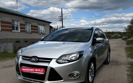 Ford Focus III, 2013 год, 800 000 рублей, 2 фотография