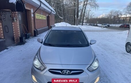 Hyundai Solaris II рестайлинг, 2012 год, 980 000 рублей, 2 фотография