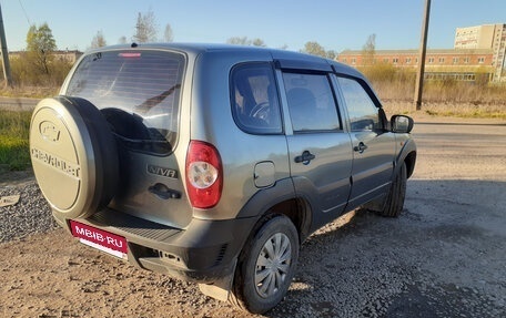Chevrolet Niva I рестайлинг, 2010 год, 425 000 рублей, 3 фотография