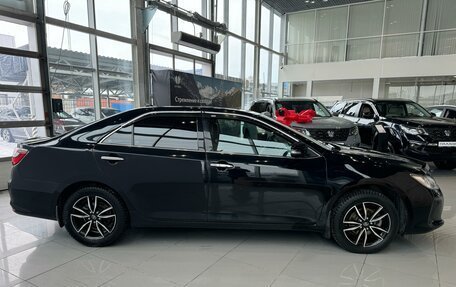 Toyota Camry, 2017 год, 2 390 000 рублей, 6 фотография