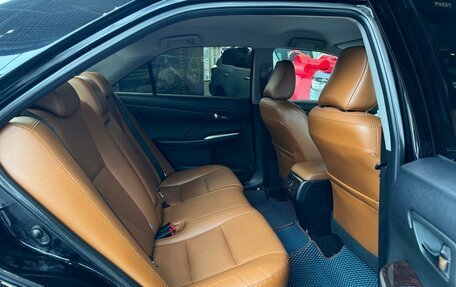 Toyota Camry, 2017 год, 2 390 000 рублей, 30 фотография