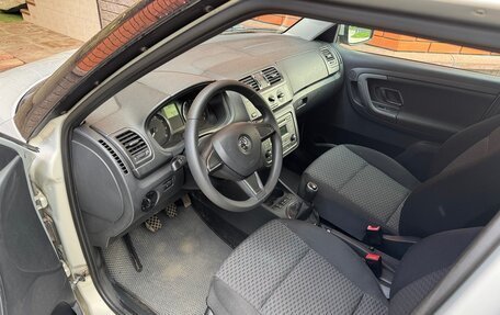Skoda Fabia II, 2014 год, 650 000 рублей, 5 фотография