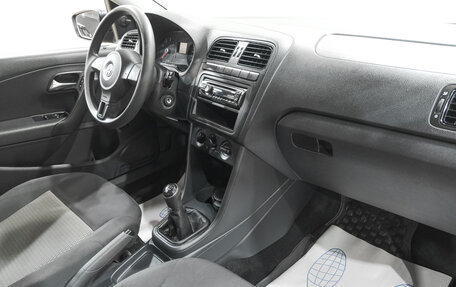 Volkswagen Polo VI (EU Market), 2012 год, 1 049 000 рублей, 9 фотография