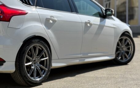 Ford Focus ST III, 2017 год, 1 750 000 рублей, 3 фотография