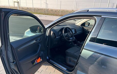 Skoda Karoq I, 2022 год, 2 680 000 рублей, 7 фотография