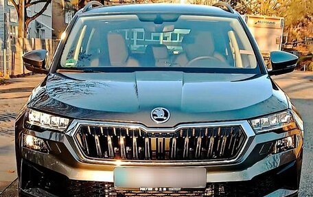 Skoda Karoq I, 2022 год, 2 860 000 рублей, 2 фотография