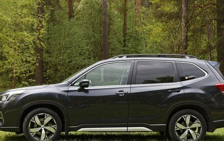 Subaru Forester, 2018 год, 2 975 000 рублей, 6 фотография