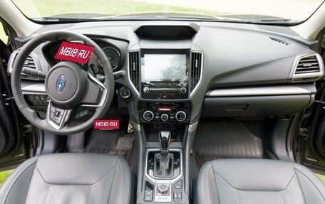 Subaru Forester, 2018 год, 2 975 000 рублей, 11 фотография