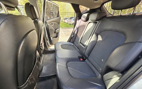 Hyundai ix35 I рестайлинг, 2010 год, 1 130 000 рублей, 18 фотография