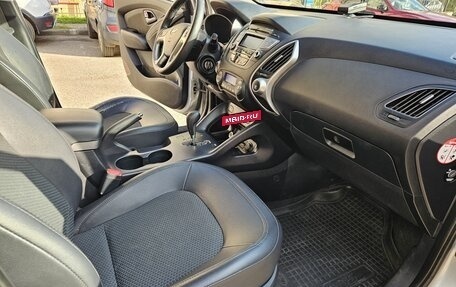 Hyundai ix35 I рестайлинг, 2010 год, 1 130 000 рублей, 14 фотография