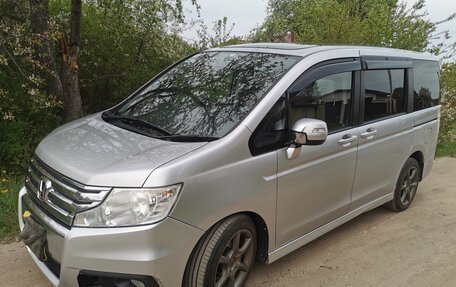 Honda Stepwgn IV, 2010 год, 749 000 рублей, 2 фотография