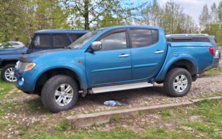 Mitsubishi L200 IV рестайлинг, 2008 год, 1 200 000 рублей, 2 фотография
