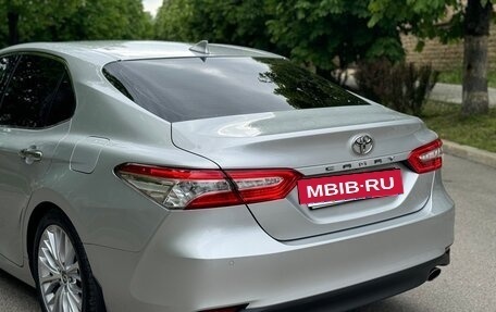 Toyota Camry, 2018 год, 2 999 999 рублей, 15 фотография