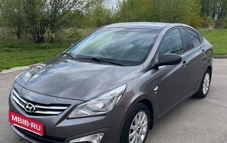 Hyundai Solaris II рестайлинг, 2014 год, 1 050 000 рублей, 13 фотография