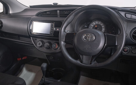 Toyota Vitz, 2019 год, 1 189 000 рублей, 9 фотография