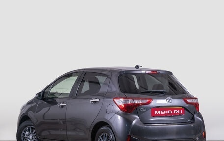 Toyota Vitz, 2019 год, 1 189 000 рублей, 6 фотография