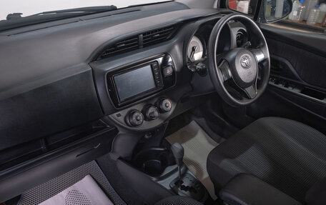 Toyota Vitz, 2019 год, 1 189 000 рублей, 17 фотография