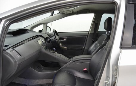 Toyota Prius, 2011 год, 920 000 рублей, 9 фотография