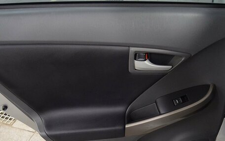 Toyota Prius, 2011 год, 920 000 рублей, 11 фотография