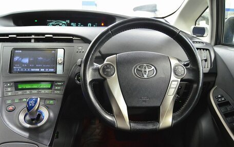 Toyota Prius, 2011 год, 920 000 рублей, 13 фотография