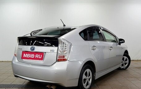 Toyota Prius, 2011 год, 920 000 рублей, 2 фотография