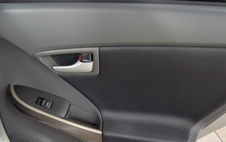 Toyota Prius, 2011 год, 920 000 рублей, 15 фотография