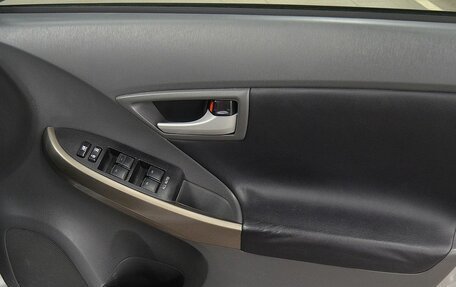 Toyota Prius, 2011 год, 920 000 рублей, 18 фотография