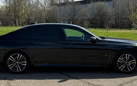 BMW 7 серия, 2019 год, 5 800 000 рублей, 2 фотография