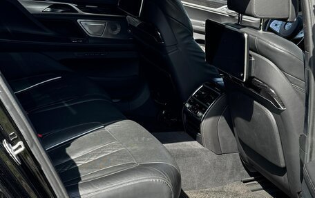 BMW 7 серия, 2019 год, 5 800 000 рублей, 11 фотография