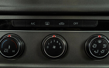 Volkswagen Golf VII, 2013 год, 979 000 рублей, 20 фотография
