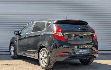 Hyundai Solaris II рестайлинг, 2015 год, 1 050 000 рублей, 7 фотография