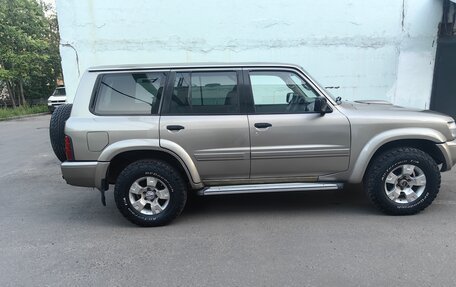 Nissan Patrol, 2002 год, 1 250 000 рублей, 10 фотография
