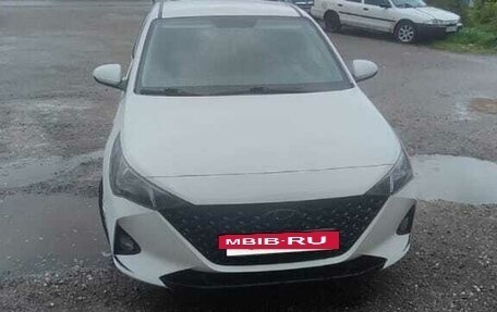 Hyundai Solaris II рестайлинг, 2021 год, 1 800 000 рублей, 8 фотография