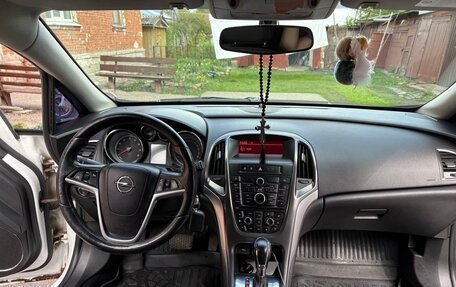 Opel Astra J, 2011 год, 650 000 рублей, 11 фотография