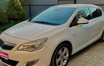 Opel Astra J, 2010 год, 750 000 рублей, 1 фотография