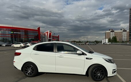 KIA Rio III рестайлинг, 2015 год, 950 000 рублей, 26 фотография