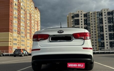 KIA Rio III рестайлинг, 2015 год, 950 000 рублей, 20 фотография