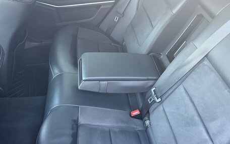 Mercedes-Benz E-Класс, 2015 год, 2 050 000 рублей, 10 фотография