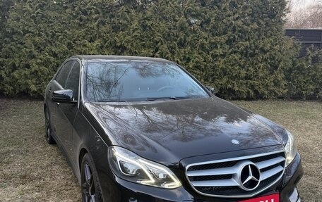 Mercedes-Benz E-Класс, 2015 год, 2 050 000 рублей, 4 фотография
