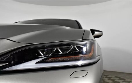 Lexus ES VII, 2018 год, 4 000 000 рублей, 12 фотография
