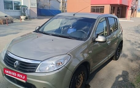 Renault Sandero I, 2011 год, 550 000 рублей, 2 фотография