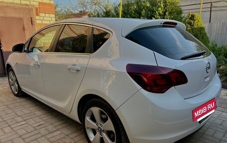 Opel Astra J, 2010 год, 750 000 рублей, 5 фотография