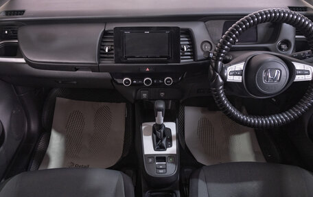 Honda Fit, 2020 год, 1 579 000 рублей, 10 фотография