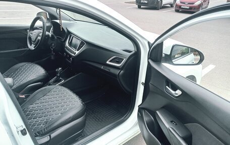 Hyundai Solaris II рестайлинг, 2019 год, 1 450 000 рублей, 12 фотография