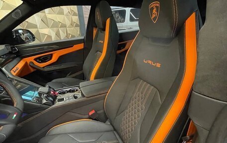 Lamborghini Urus I, 2025 год, 43 000 000 рублей, 6 фотография